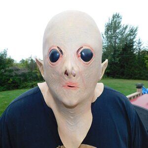 Alien Creepy Extra Terrestrial Monster Halloween costume latex Mask Black eyes